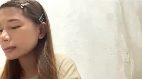 Mia  online show from March 4, 8:10 am