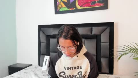 Tati online show from December 5, 11:49 am