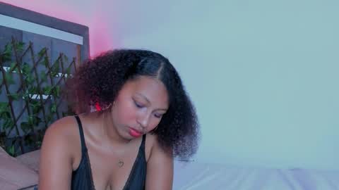 tatianasquirthot online show from March 3, 7:20 pm