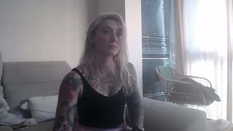 tattoobbgirl online show from November 4, 2:55 pm
