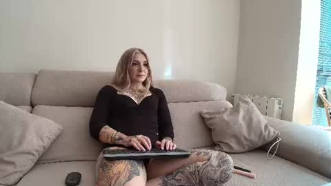 tattoobbgirl online show from July 13, 3:02 pm