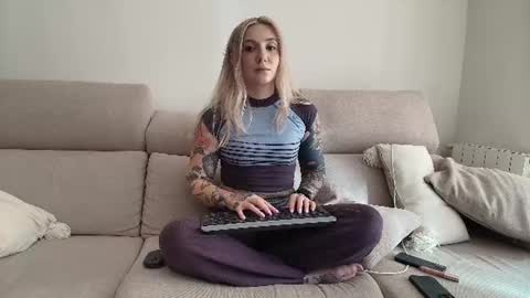 tattoobbgirl online show from July 27, 3:42 pm