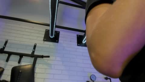 Snapshot of tattybunny chatting on December 10, 11:32 am Tatty online show from December 10, 11:32 am