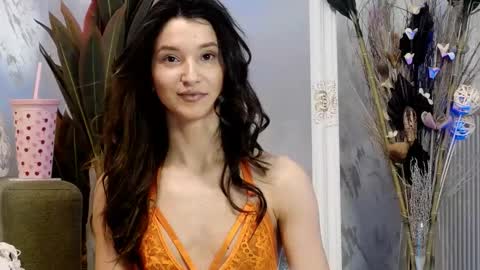 TayaKayan online show from January 12, 1:49 pm