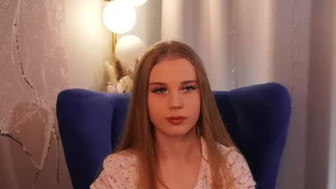 Taya online show from July 7, 3:15 pm