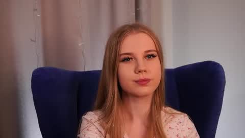 Taya online show from July 5, 5:40 pm