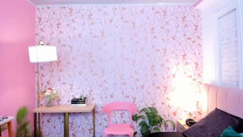 Taylor Bennet online show from April 19, 11:54 am