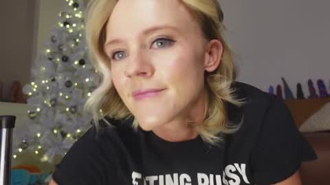 Taylor --  online show from November 28, 11:13 am