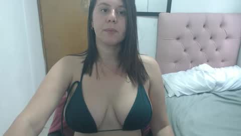 Taylor online show from December 3, 9:17 pm