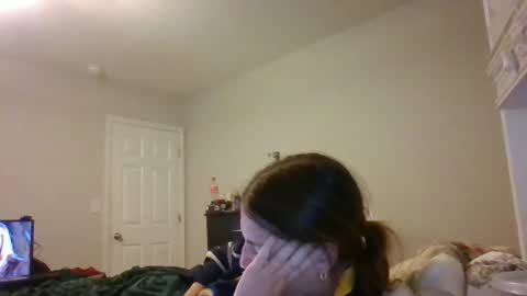 taylorslay online show from June 17, 2:46 am
