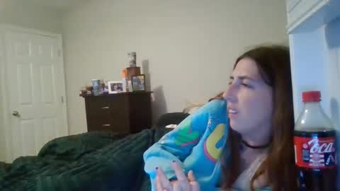 taylorslay online show from June 8, 1:28 am