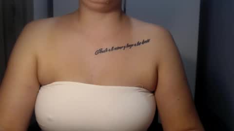 Teeyara  online show from September 23, 3:32 pm