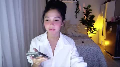 temptessa20 online show from November 2, 1:25 pm