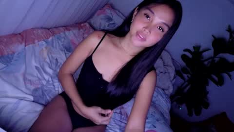 temptessa20 online show from February 8, 1:59 pm