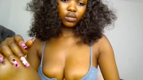 tiah online show from January 5, 5:27 pm