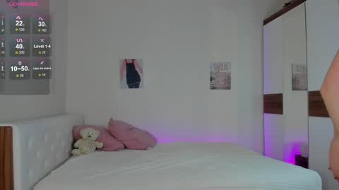 Snapshot of tender_babyy chatting on January 30, 2:36 pm Sexy girl Li online show from January 30, 2:36 pm