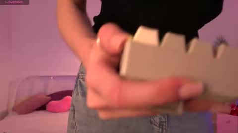 Snapshot of tender_babyy chatting on October 2, 12:54 pm Sexy girl Li online show from October 2, 12:54 pm