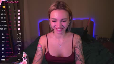 Snapshot of teona_amore chatting on February 13, 4:39 pm Teya online show from February 13, 4:39 pm