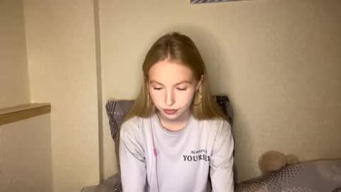 Im Olivia online show from October 16, 3:14 pm