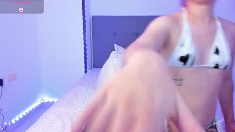 Tessa online show from December 4, 4:04 am