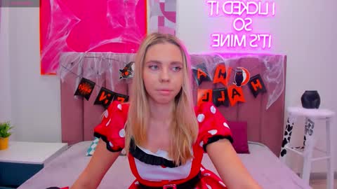 Tessa 3 online show from October 27, 1:12 am