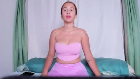 tessalowe online show from April 1, 12:28 pm