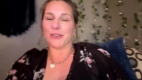 texasprincessk online show from October 16, 6:32 pm