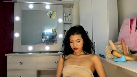 teyla_grace online show from May 29, 3:26 am