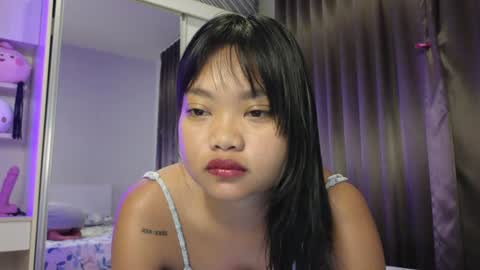 Snapshot of thailand4you chatting on December 9, 1:02 pm AbbieThai online show from December 9, 1:02 pm