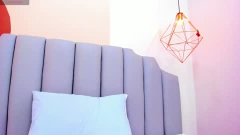 Thaily online show from February 8, 8:21 pm