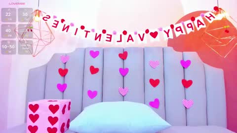 Thaily online show from February 12, 7:35 pm