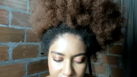 thaimy_ online show from August 7, 2:07 am