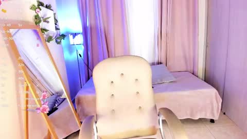 Thais online show from March 3, 12:20 pm