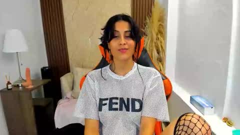 Sweet Thais  online show from October 29, 5:59 pm