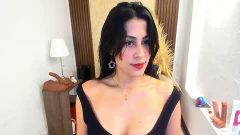 Sweet Thais  online show from February 10, 2:20 pm