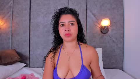 thara webstter online show from July 29, 11:54 am