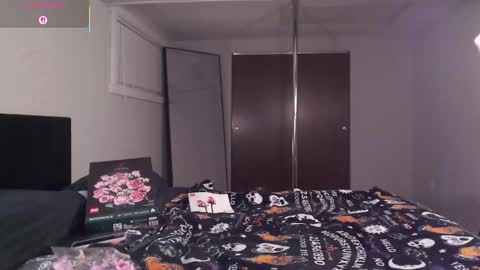 Thatwitch710 online show from February 20, 6:26 am