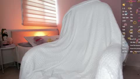 nina mirley online show from October 9, 6:45 pm