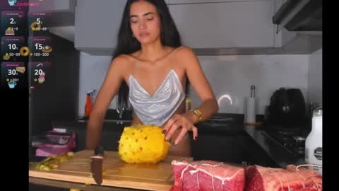 nina mirley online show from December 24, 9:00 pm