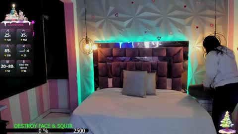 i am Cat  online show from December 20, 6:35 pm