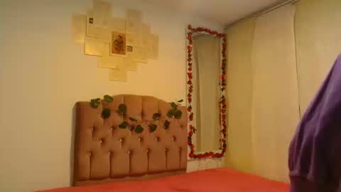 the_jonnes09 online show from January 8, 1:04 pm