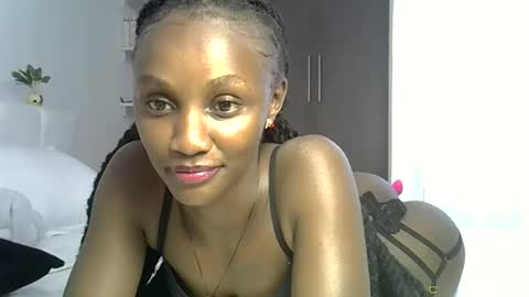 Snapshot of thecumgoddess21 chatting on October 28, 9:26 am SWEET FREAKY DOLL online show from October 28, 9:26 am