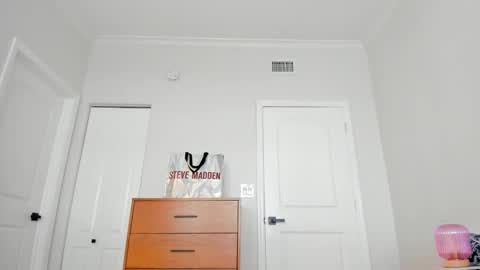 Lily Marie online show from December 26, 8:42 pm