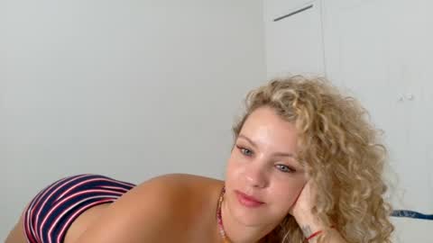 Lily Marie online show from July 21, 12:11 am