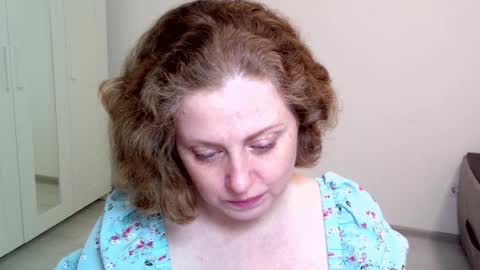 Ella online show from February 26, 4:16 pm