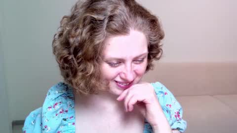 Ella online show from March 5, 7:17 pm