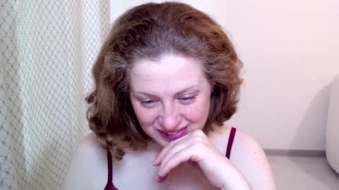 Ella online show from February 19, 7:08 am