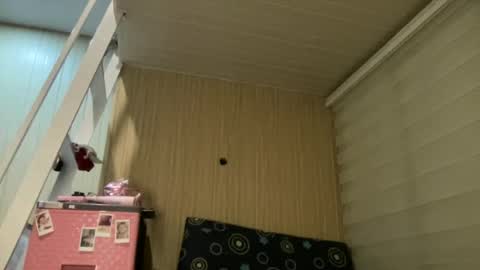 thelifeof_kiara online show from June 21, 2:43 pm
