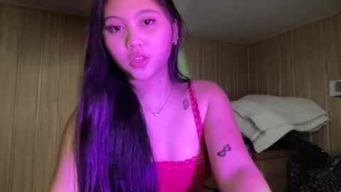 thelifeof_kiara online show from July 28, 11:17 am