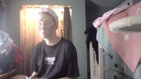 Little Bambii online show from January 11, 7:49 pm